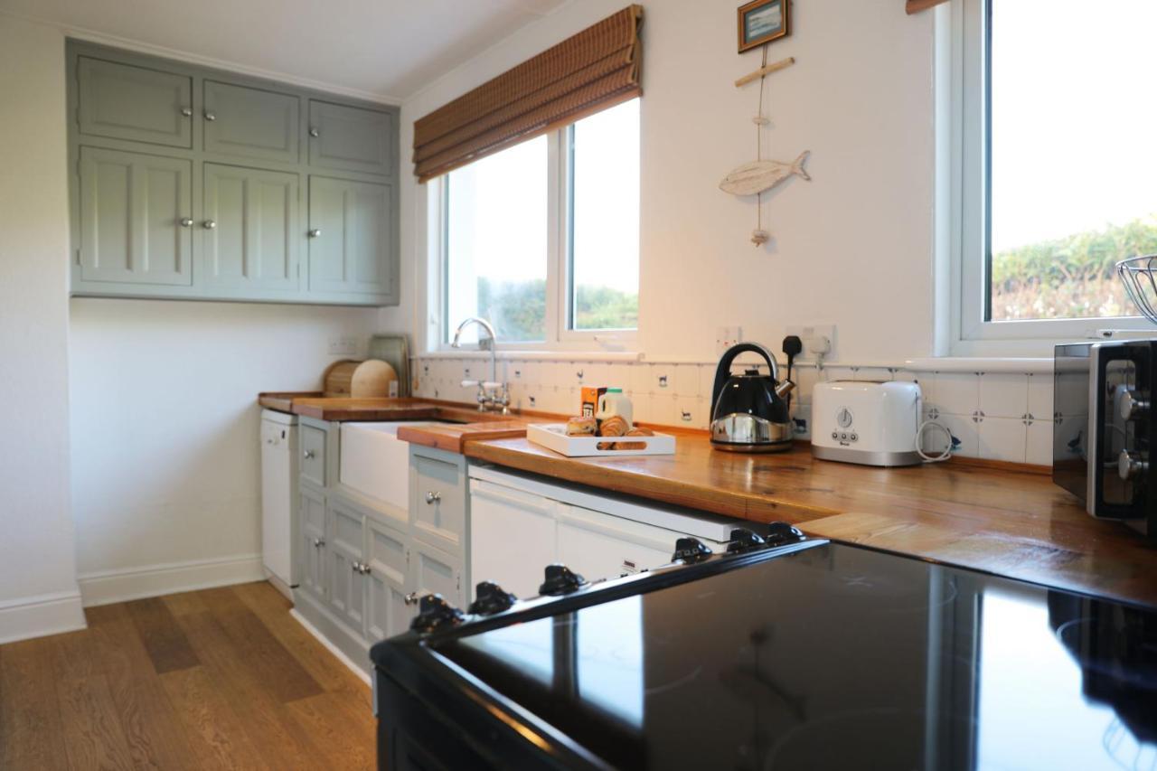 Tamarisk, Port Isaac Bay Holidays Экстерьер фото