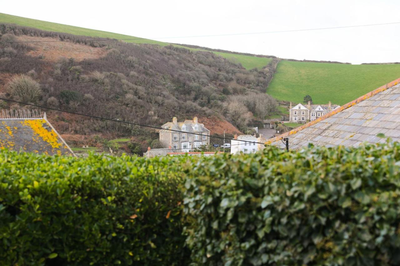 Tamarisk, Port Isaac Bay Holidays Экстерьер фото